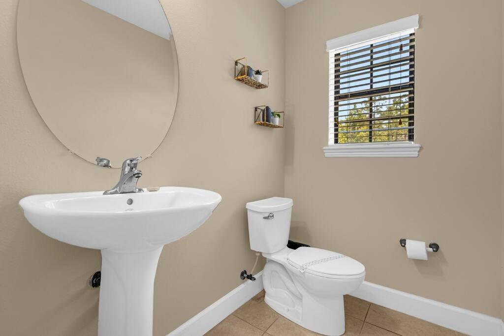 Vibrant 4Br Family Townhome 1 Mile From Disney World And Disney Springs Orlando Bagian luar foto