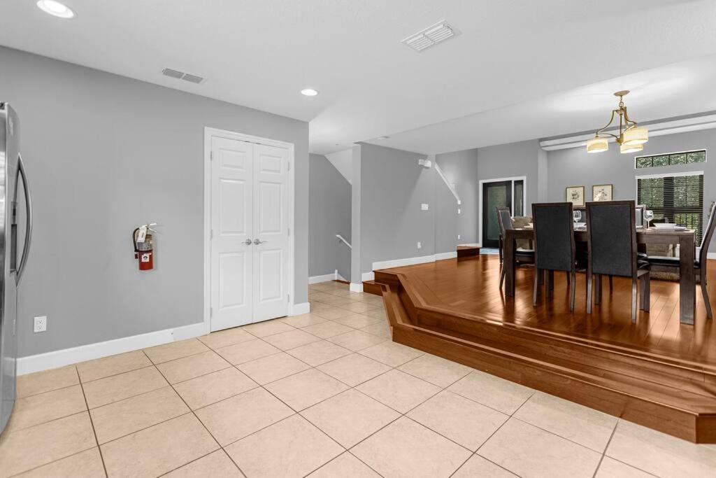 Vibrant 4Br Family Townhome 1 Mile From Disney World And Disney Springs Orlando Bagian luar foto